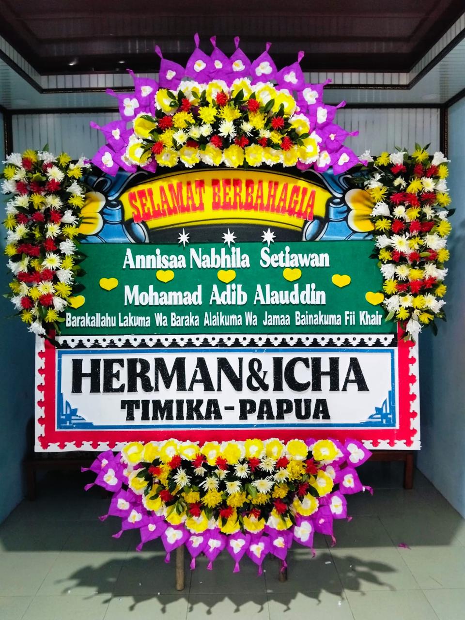 Bunga papan Karanganyar aneka ucapan