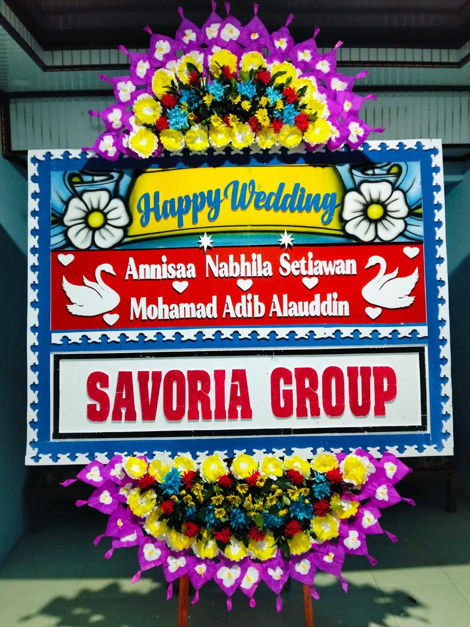 Hand bouquet mawar lily bunga meja anggrek Karanganyar