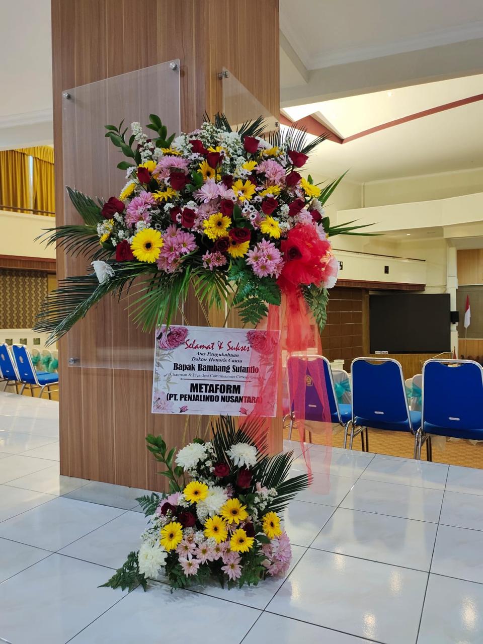Bunga standing flower di Solo