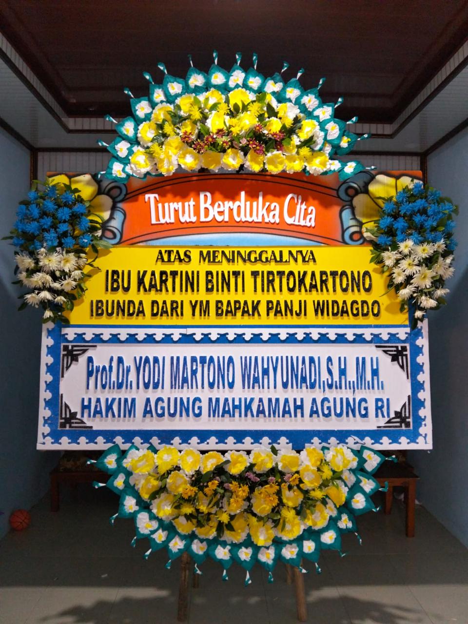 Karangan bunga duka cita Solo Surakarta